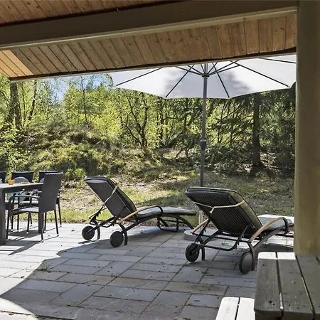 2532-nexo-strandbyskoven-4 * Neksø